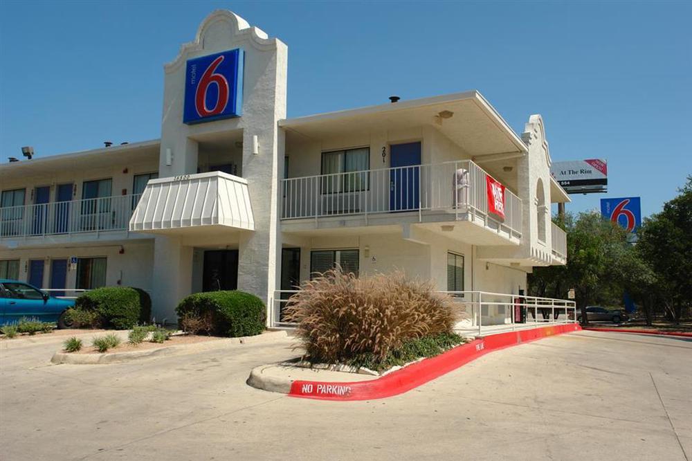 Motel 6 San Antonio, Tx Six Flags Fiesta Tx - La Cantera Area Екстер'єр фото